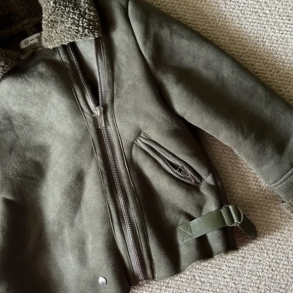 Green jacket - Picture 4 of 5